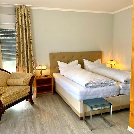 Ratskeller Hotel & Restaurant ลินโดว์ ภายนอก รูปภาพ