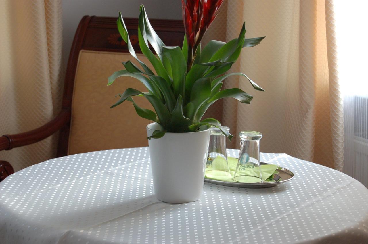 Ratskeller Hotel & Restaurant ลินโดว์ ภายนอก รูปภาพ